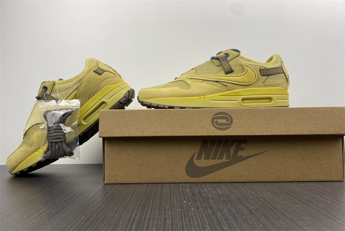 travis scott x nike air max 270 react ct2864-200