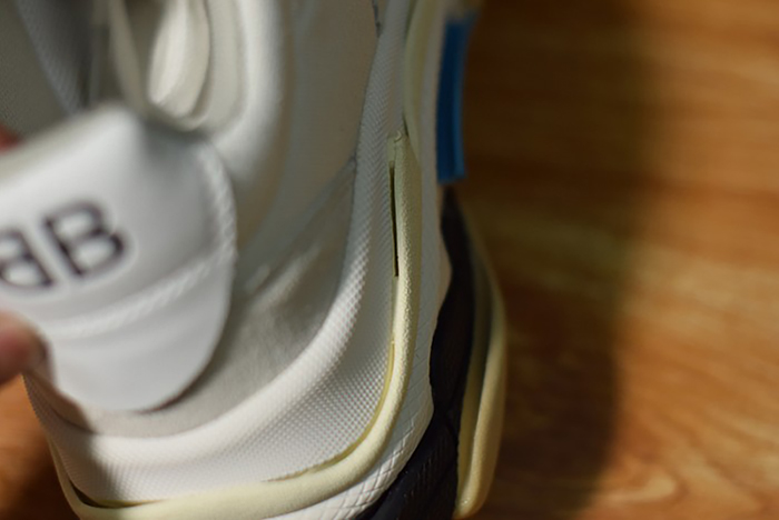 Ba*len*cia*ga triple s white suede 500597 w0971 9000